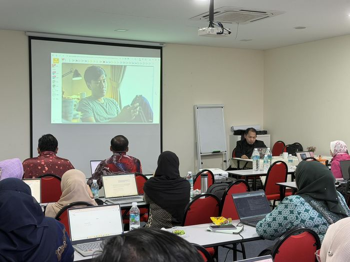 Sesi training OpenTraining.asia
